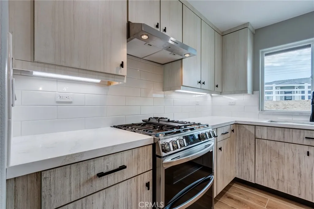 6850 Braceo, Oak Hills, California 92344 home-pic-24